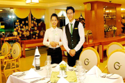 Yêu cầu đối với nhân viên phục vụ nhà hàng là gì?