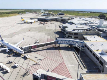 Kho hàng không kéo dài là gì? Ưu điểm và các câu hỏi thường gặp