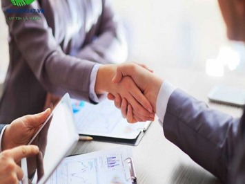 Nhân viên kinh doanh tiếng Anh là gì? Khái niệm, các cấp bậc