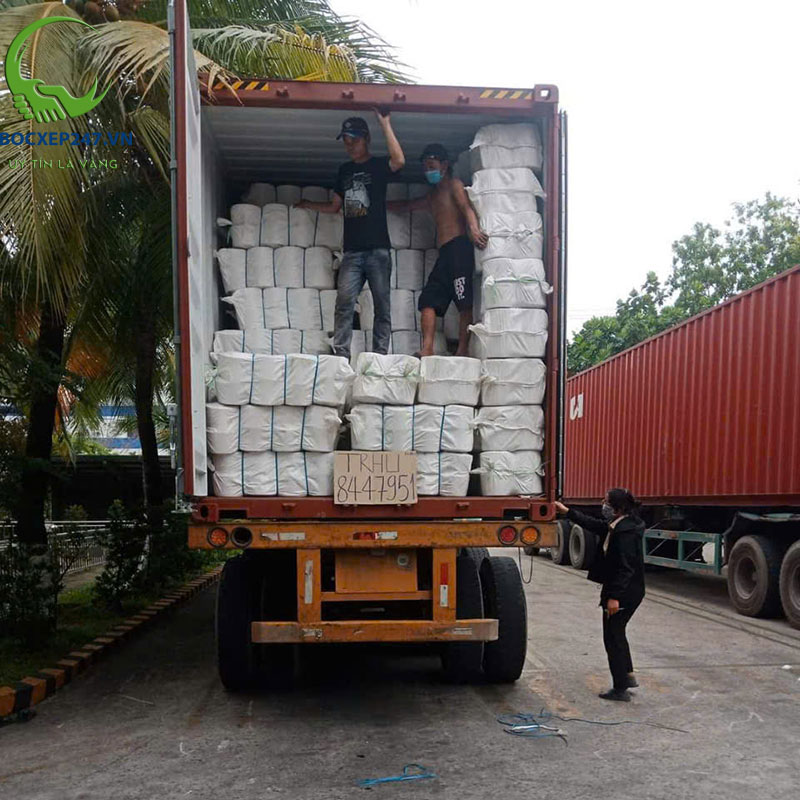 Bốc Hàng Container Khu Công Nghiệp tại Thành Tín 247: Giải Pháp Tối Ưu Cho Doanh Nghiệp