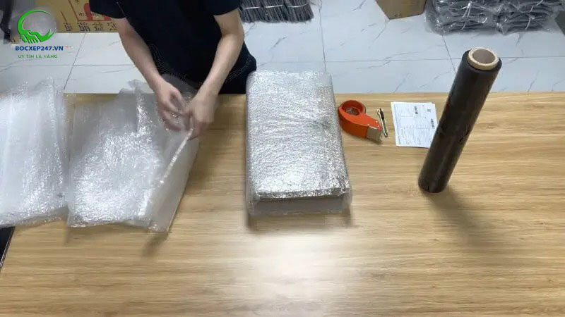 Đóng gói màn hình máy tính an toàn