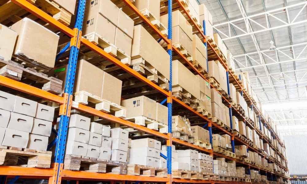 Săn sóc kho hàng giúp hàng hóa luôn trong tình trạng tốt nhất