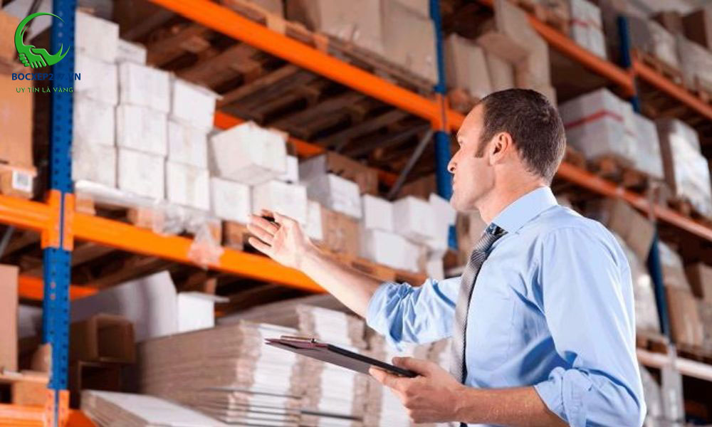 Chi phí tồn kho có sự liên kết với nhiều chi phí loại khác