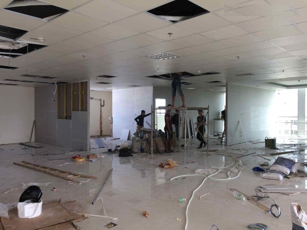 Dịch vụ hoàn trả mặt bằng sau khi chuyển nhà miền Nam, đảm bảo không gian sạch sẽ, gọn gàng và sẵn sàng cho thuê hoặc sử dụng lại.