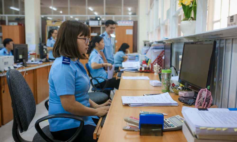 Sử dụng dịch vụ khai thuê hải quan uy tín giúp doanh nghiệp hạn chế rủi ro