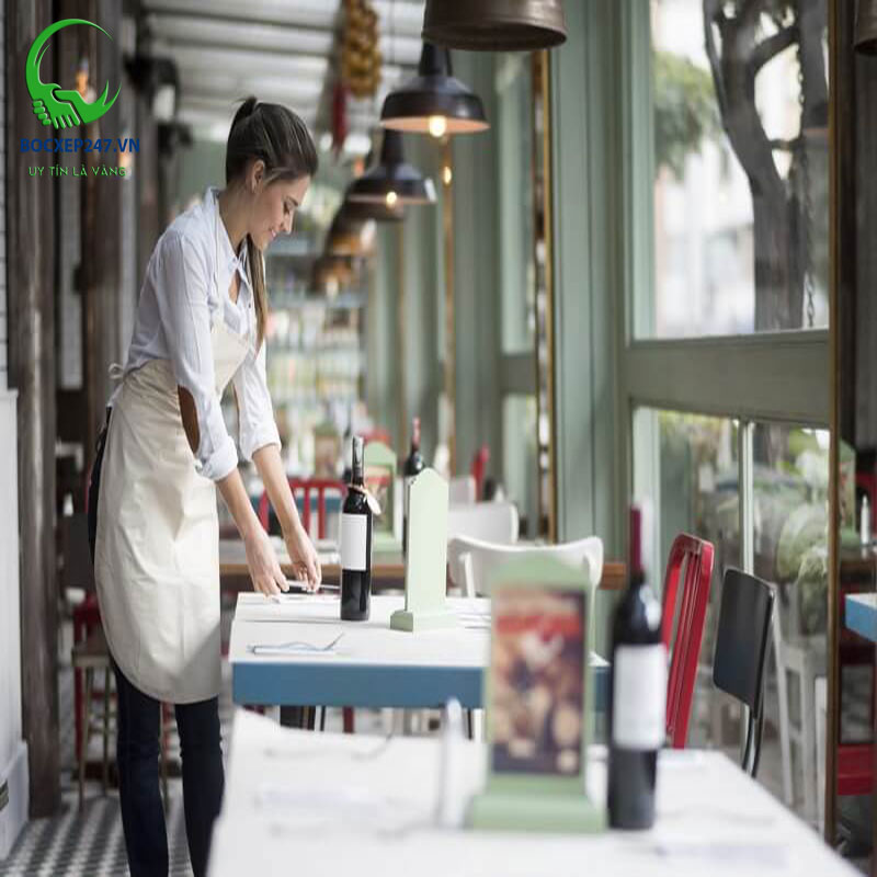 Phục vụ bàn là gì? Kĩ năng phục vụ bàn chuyên nghiệp