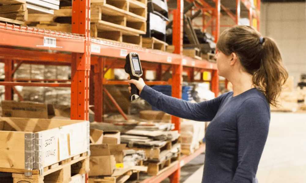 Vì sao nên giữ mức tồn kho an toàn?